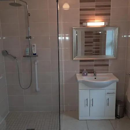 Apartment Warm Spacious Three Bed Galway